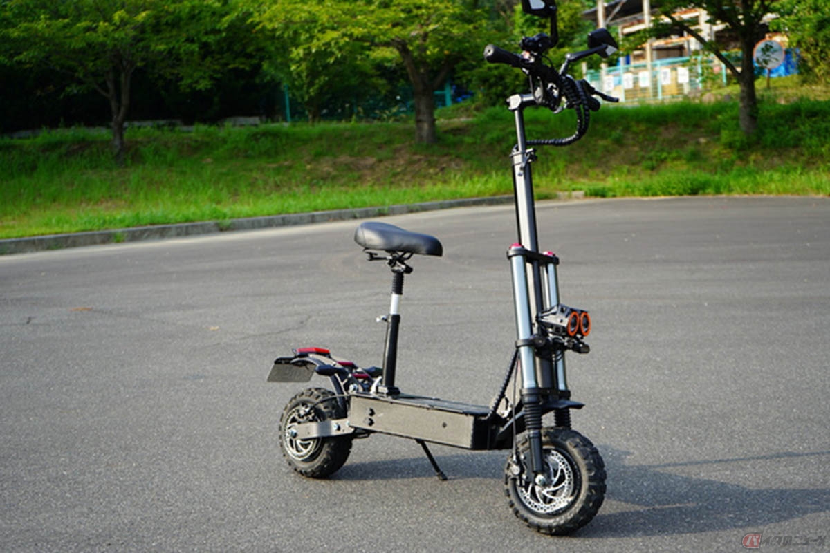 電動キックスクーターVERACITY「VX50/VX125」(専用チェア装着車)