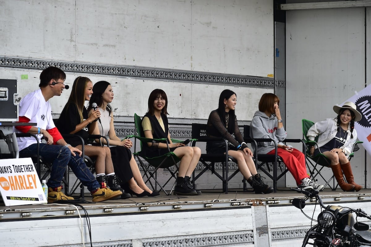 筆者(青木タカオ)が編集長を勤める「WITHHARLEYハーレー女子トークショー」も開催