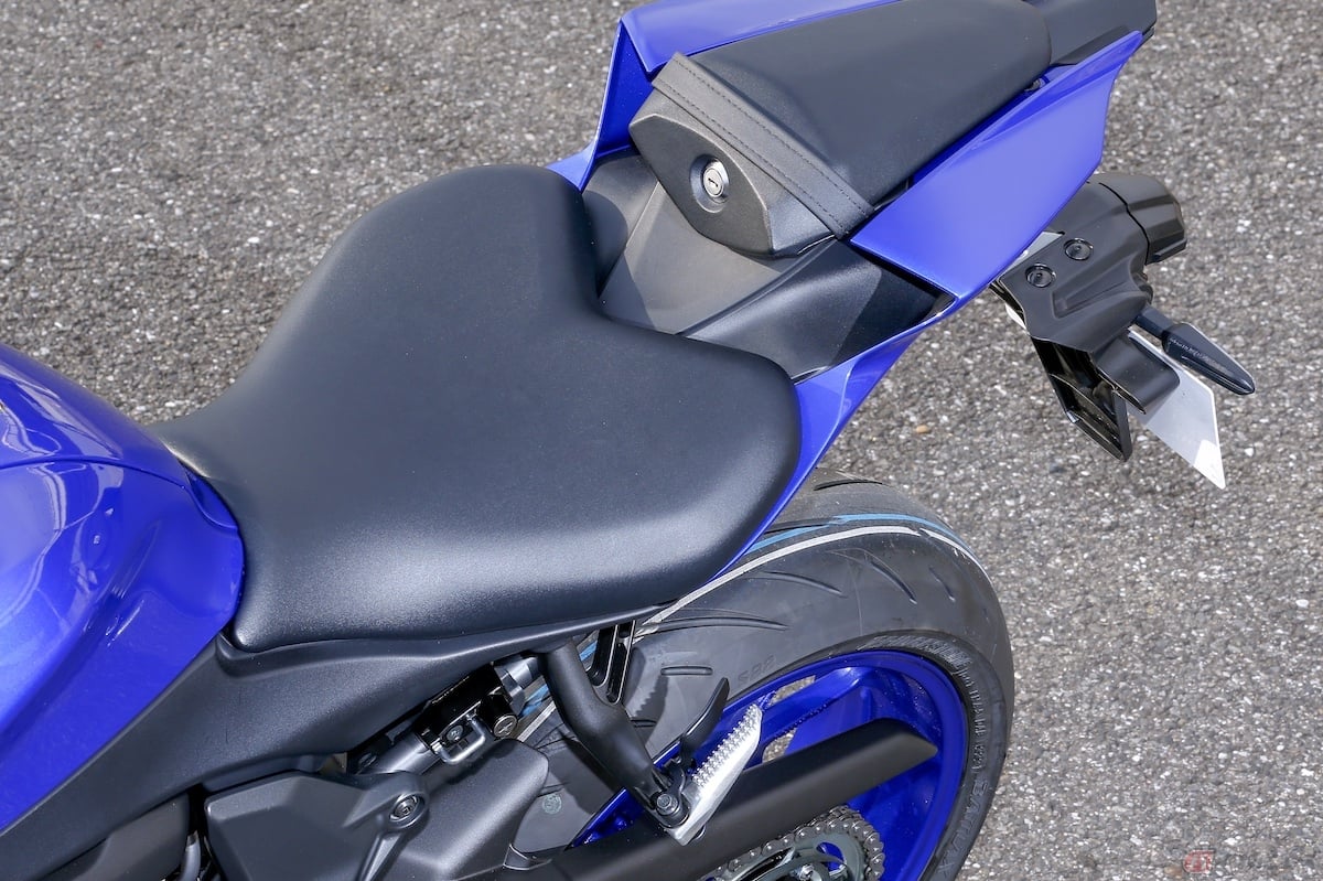 タンデム走行に必要な装備がなければ車検には通りません