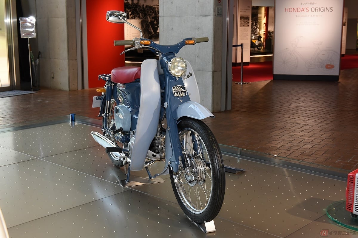 1958年に登場した初代「スーパーカブC100」