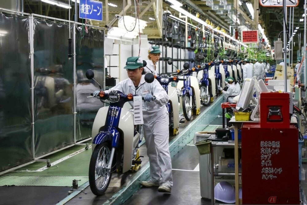 熊本製作所 スーパーカブ完成車組み立てシーン(2017)