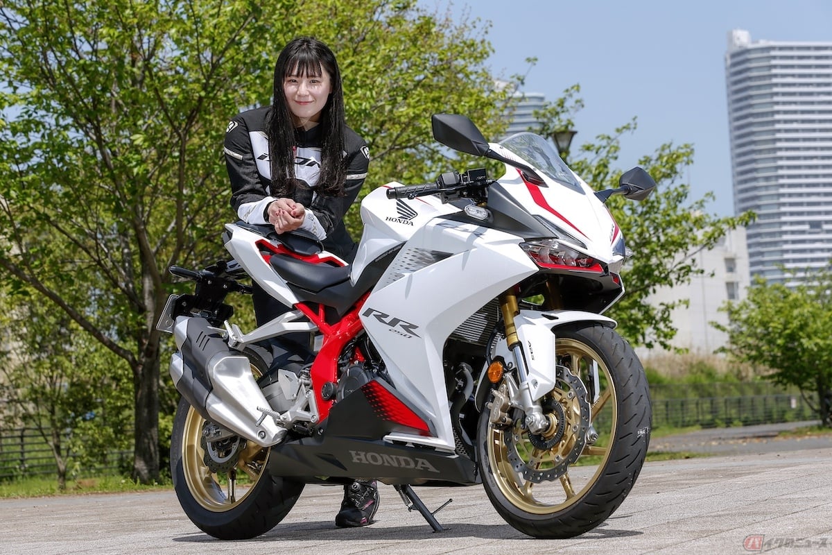 普通二輪の正式名称は「普通自動二輪」