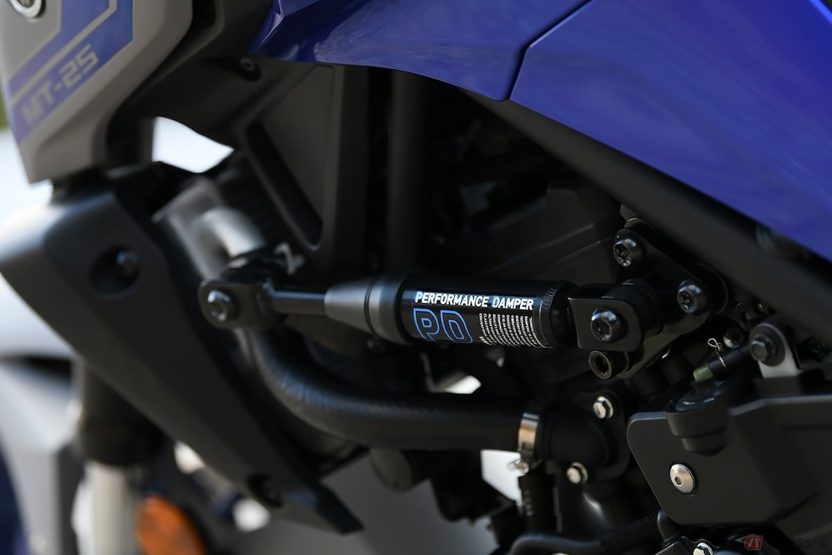 「YAMAHA PERFORMANCE DAMPER」をヤマハの250ccロードスポーツモデル「MT-25」に組み込んだ