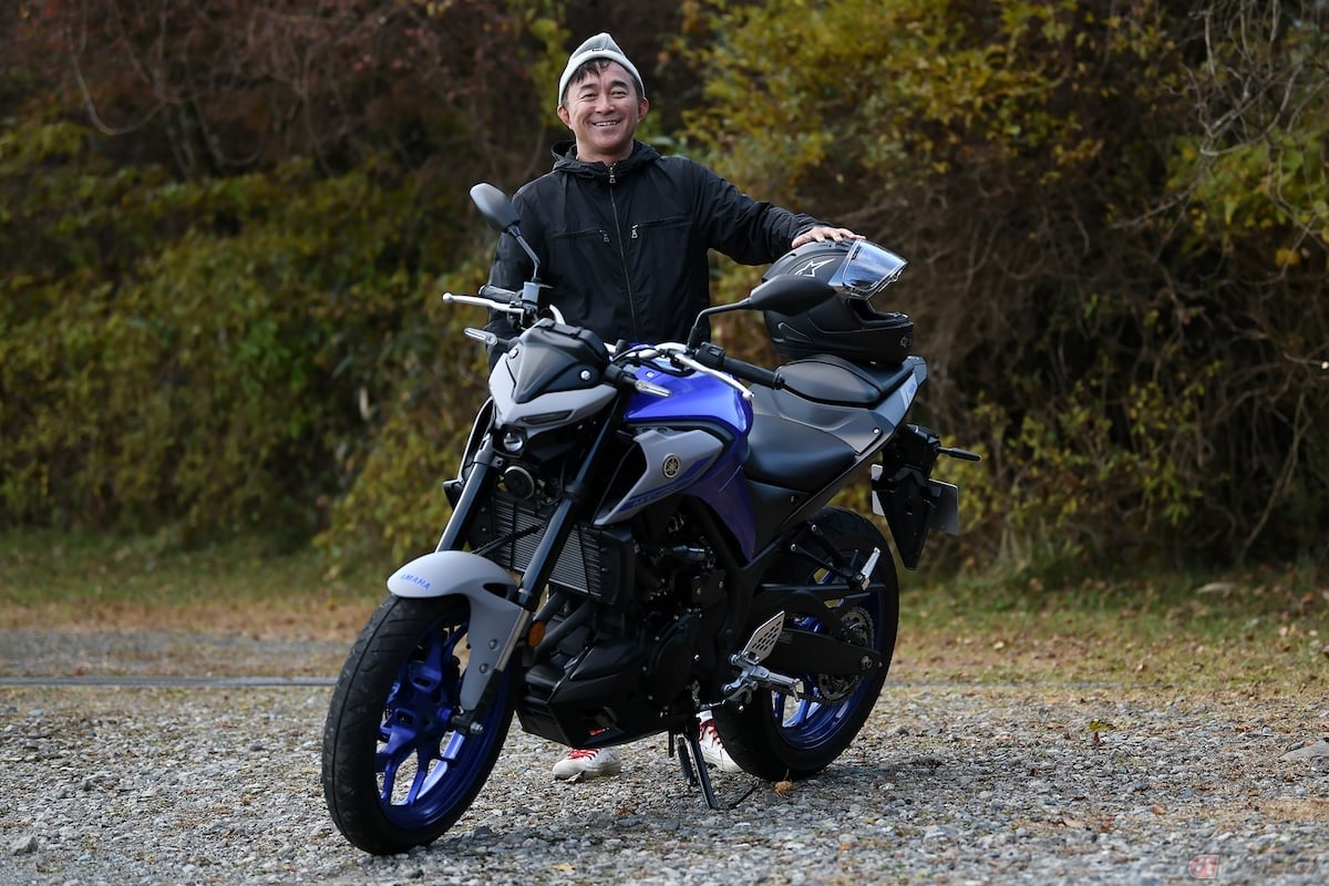 「パフォーマンスダンパー」を装備したMT-25の乗り心地に満足する筆者(木下隆之)