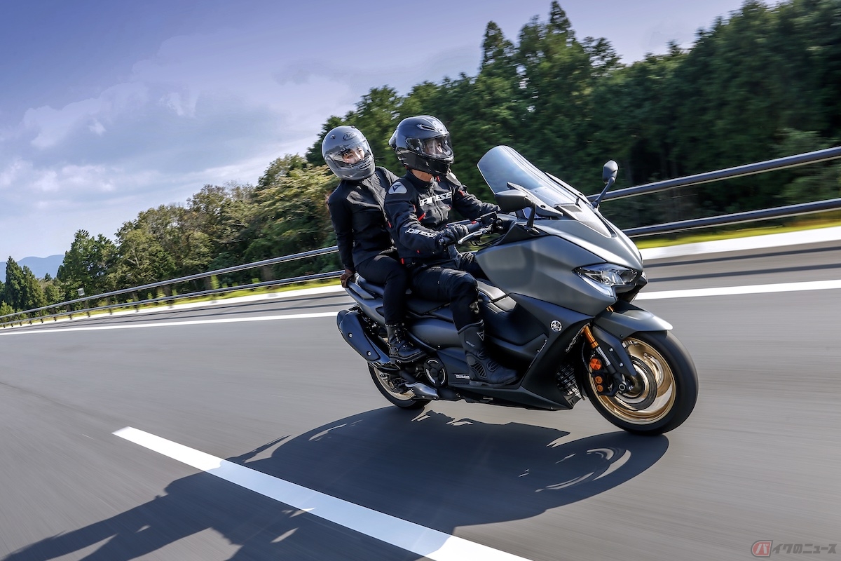 一般道と高速道路でタンデムができる条件が異なります