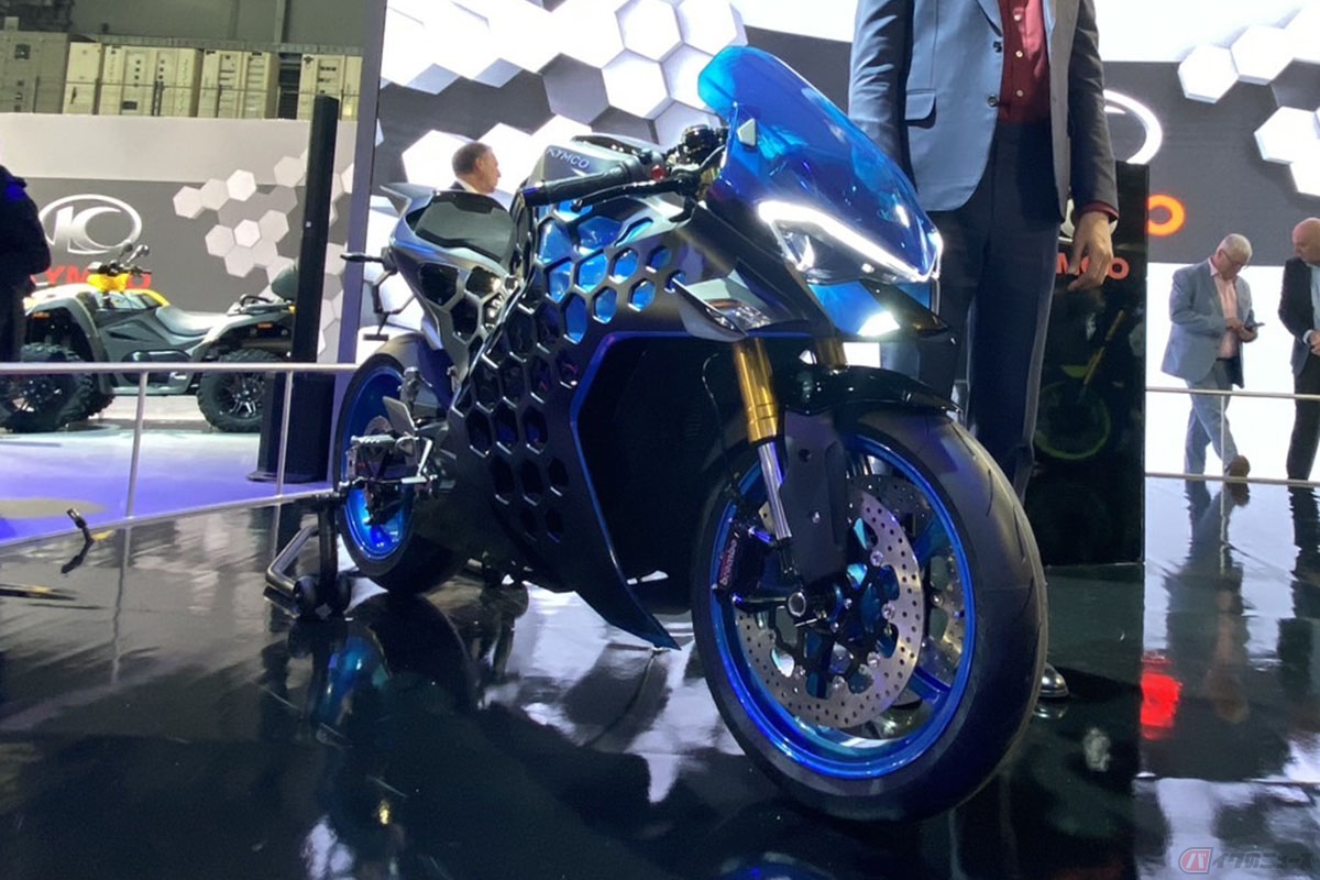 キムコの大型電動バイクSuperNEX」