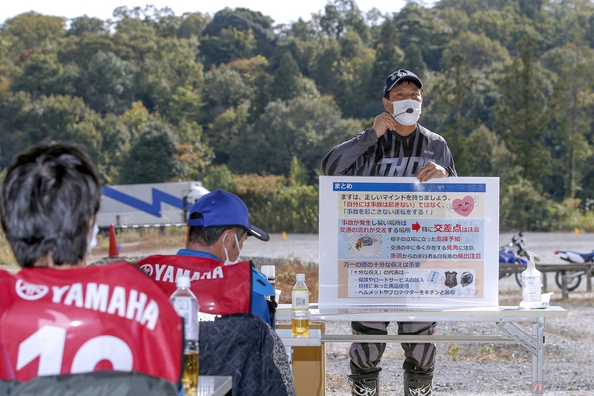お昼休憩が終わったら、座学で交通安全について学習。改めて交通ルールの大切さを感じました
