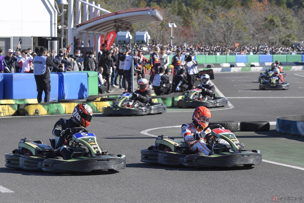 Honda Racing Kart Cupでバトルするティム・ガイザー選手とマルク・マルケス選手