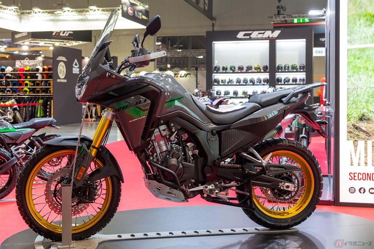 Rieju「Aventura 500 Legend」