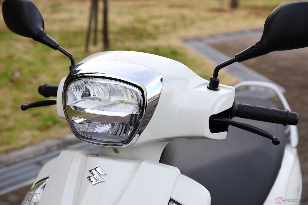 ヘッドライトもとっても品があって、ゴージャスにみえる