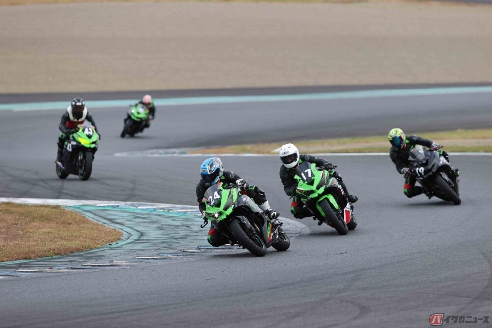 カワサキ「Ninja ZX-25R」のみで行われる「Ninja Team Green Cup」