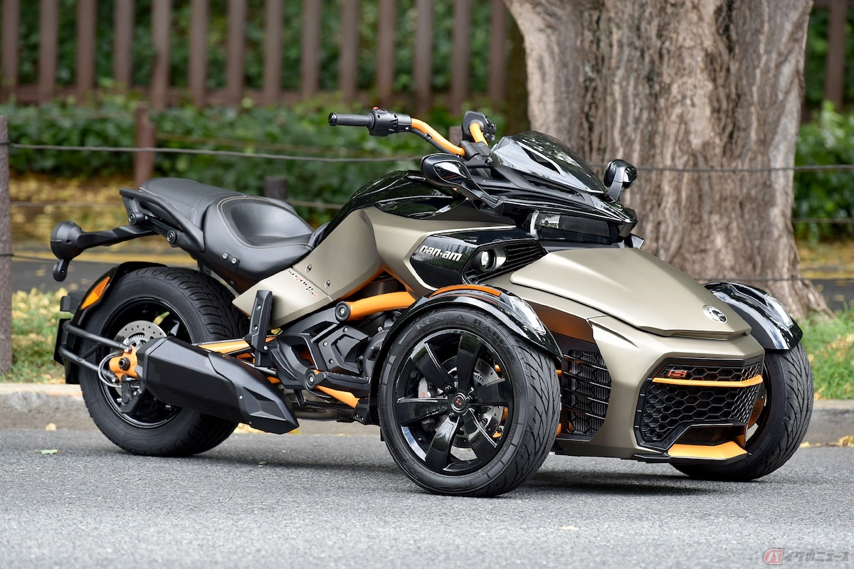 仮面ライダーブレイズが乗るBRP「Can-AMスパイダーF3」