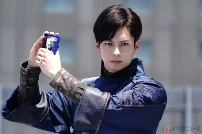 s.h.フィギュアーツ　仮面ライダーブレイズ　仮面ライダーエスパーダ　須藤芽依 仮面ライダーセイバー』須藤芽依がHG GIRLSで美少女フィギュア化