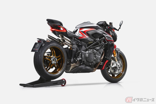 MVアグスタ　ブルターレ1000RRニュルブルクリンク　レーシングキット　限定品 MVアグスタ「ブルターレ1000ニュルブルクリンク」日本導入 カーボン