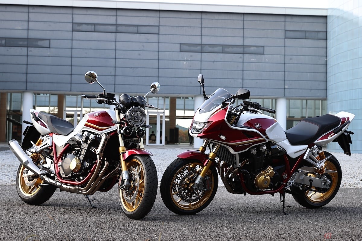 2022年12月15日には受注期間限定モデルとして『CB1300スーパーフォアSP 30th Anniversary』および『CB1300スーパーボルドールSP 30th Anniversary』も発売