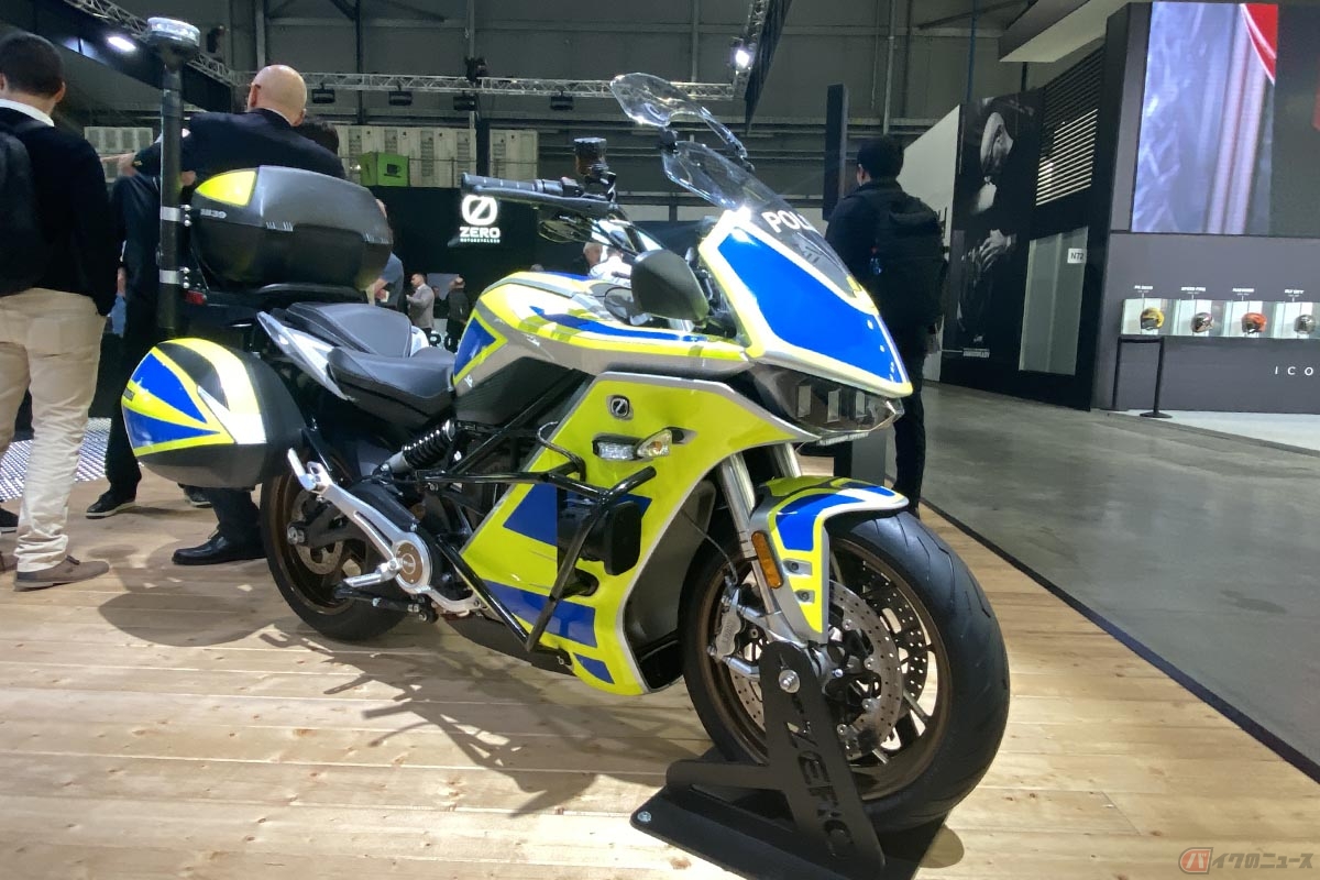 イタリア国内の警察車両として採用されているZERO Motorcycles「SR/S POLICE」