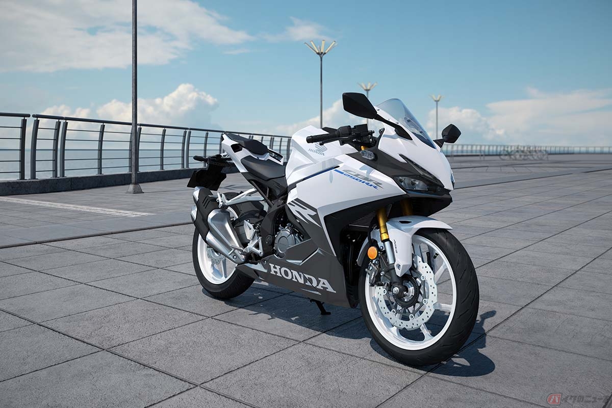 ホンダ新型「CBR250RR」パールグレアホワイト
