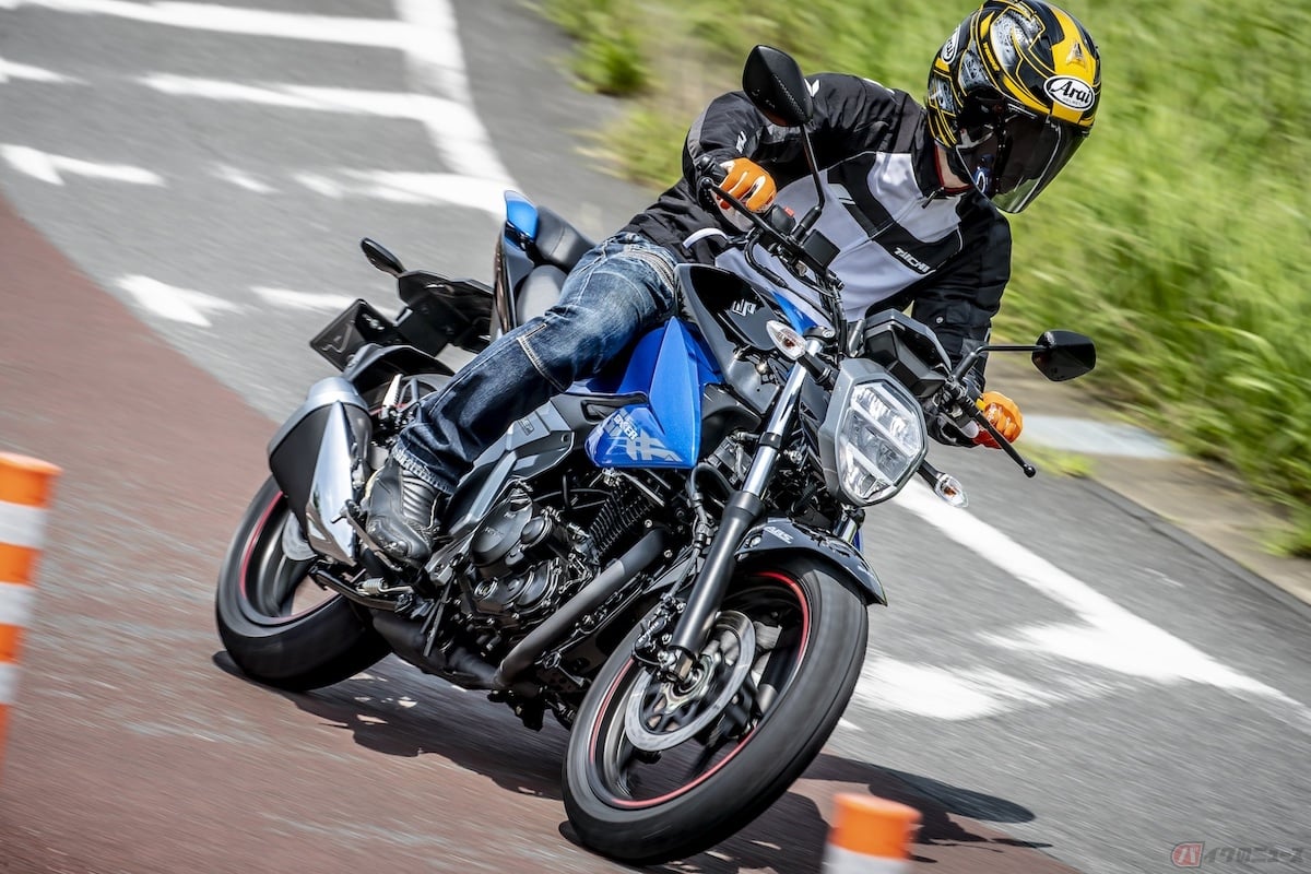 スズキ「ジクサー250」の価格は、44万8800円(税込)