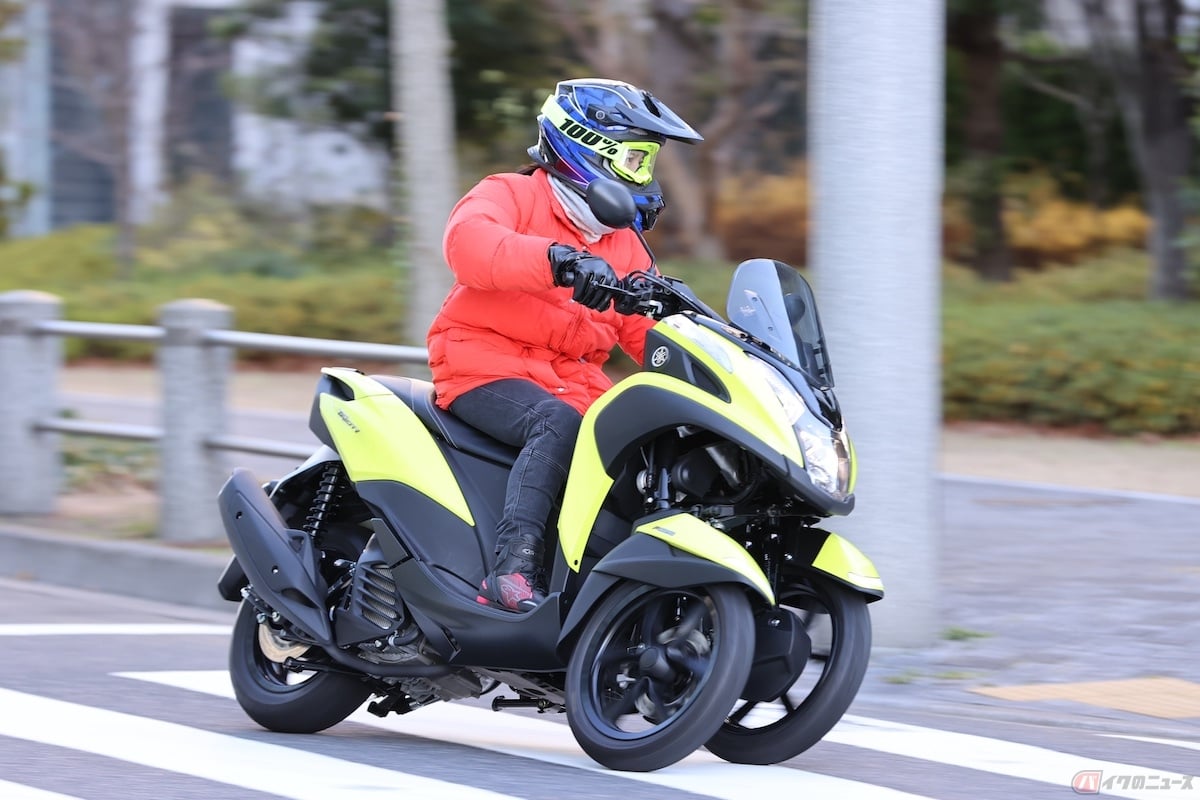 前二輪のトリシティは、安定感抜群で疲れにくく、お買い物や通勤通学に最適