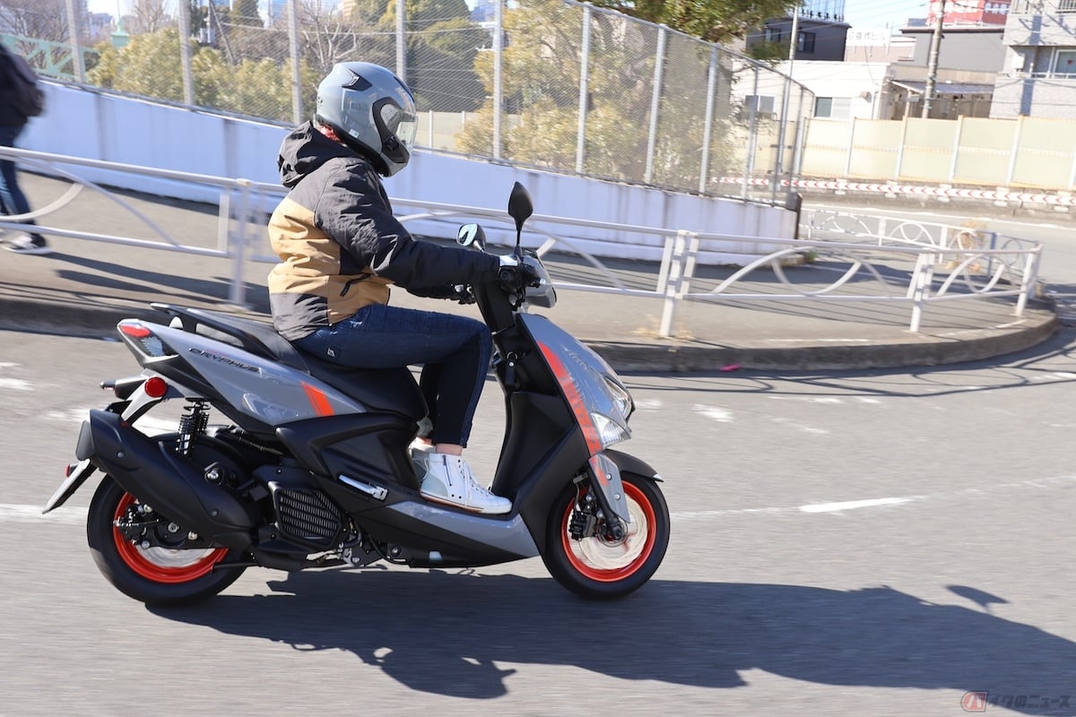 Uターンとか小回りは、グリファスの方がクイックに動けたイメージ