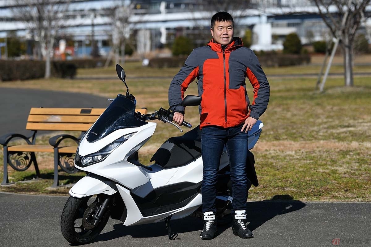 ホンダ Pcx は安定感抜群のビッグな原二スクーター レーシングライダー大久保光の市販車インプレッション バイクのニュース ホンダ Pcx は安定感抜群のビッグな原二スクーター レーシングライダー大久保光の市販車インプレッション バイクのニュース