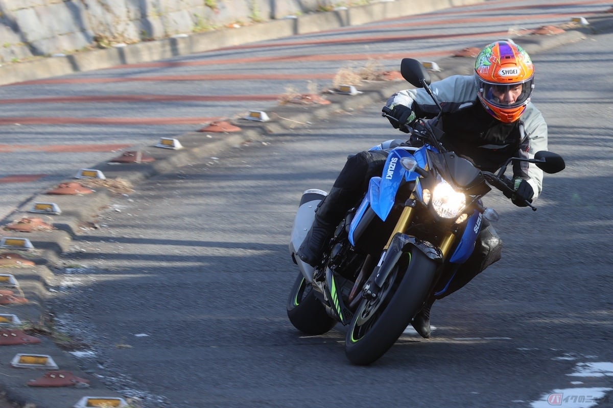 元々クルマの対面事故防止を目的として作られているため、バイクでの想定はされていない