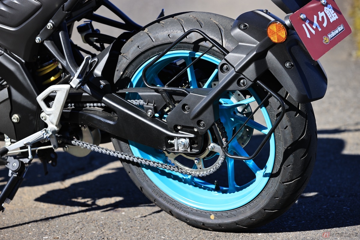 車体左後方に装備された「サリーガード」