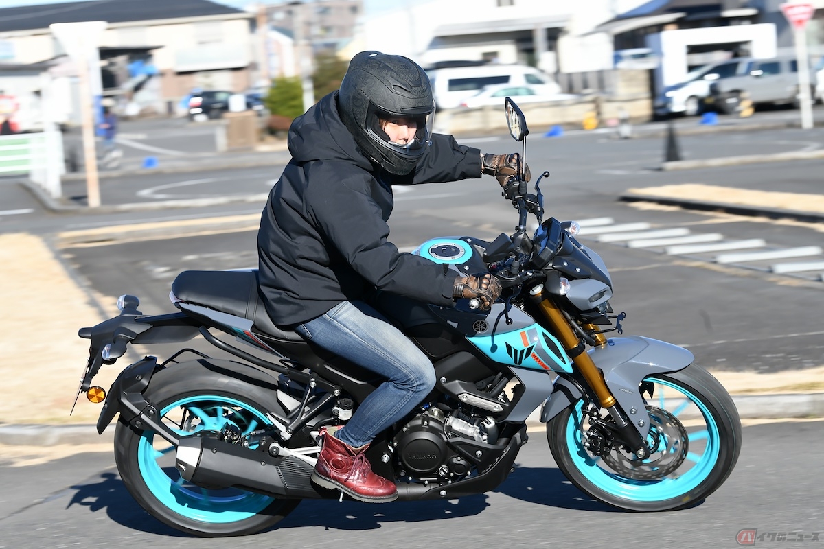 アグレッシブな見た目通りに元気の良い排気音