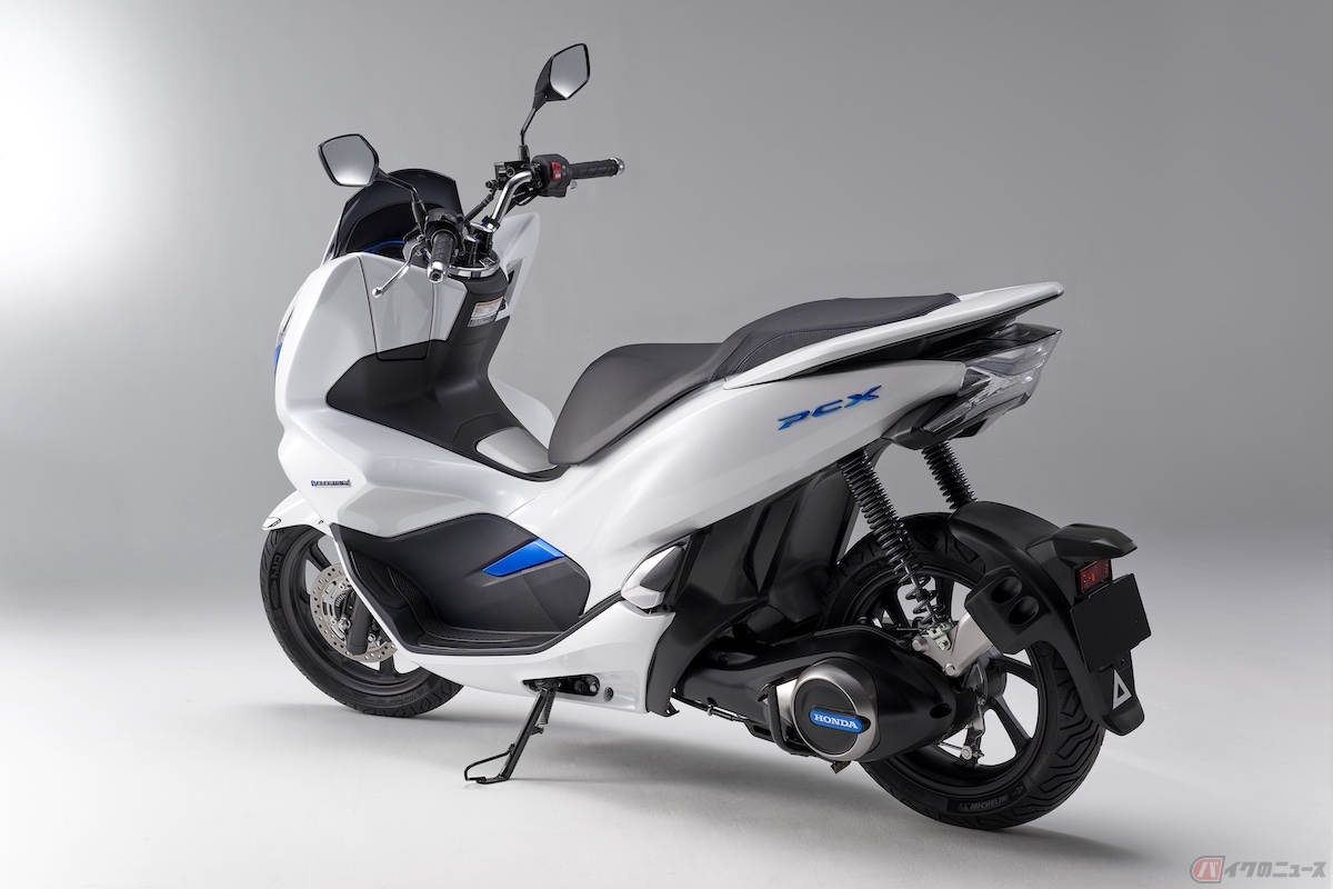 ホンダ「PCX ELECTRIC」(EVバイク向けコンセプトタイヤ装着）