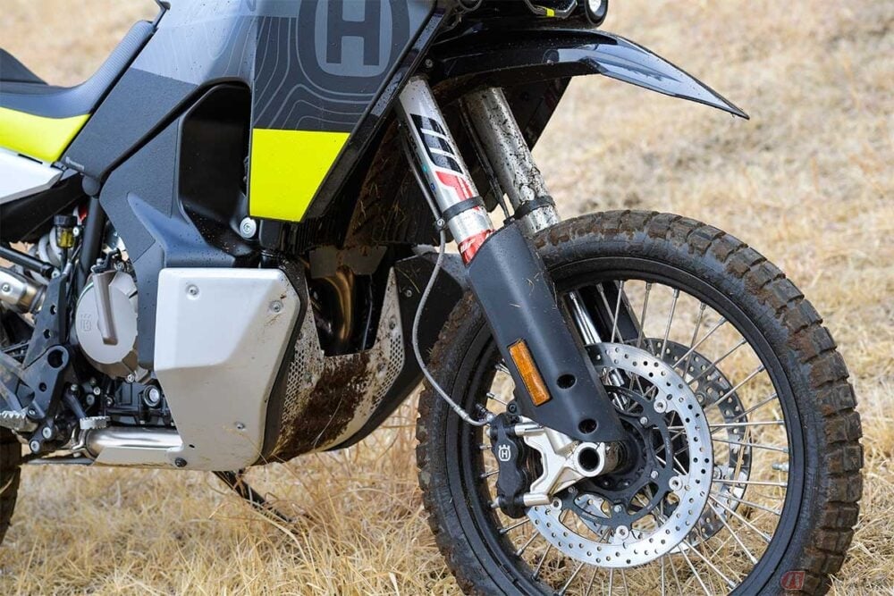 アドベンチャーバイクに新風味登場!? ハスクバーナ「ノーデン901