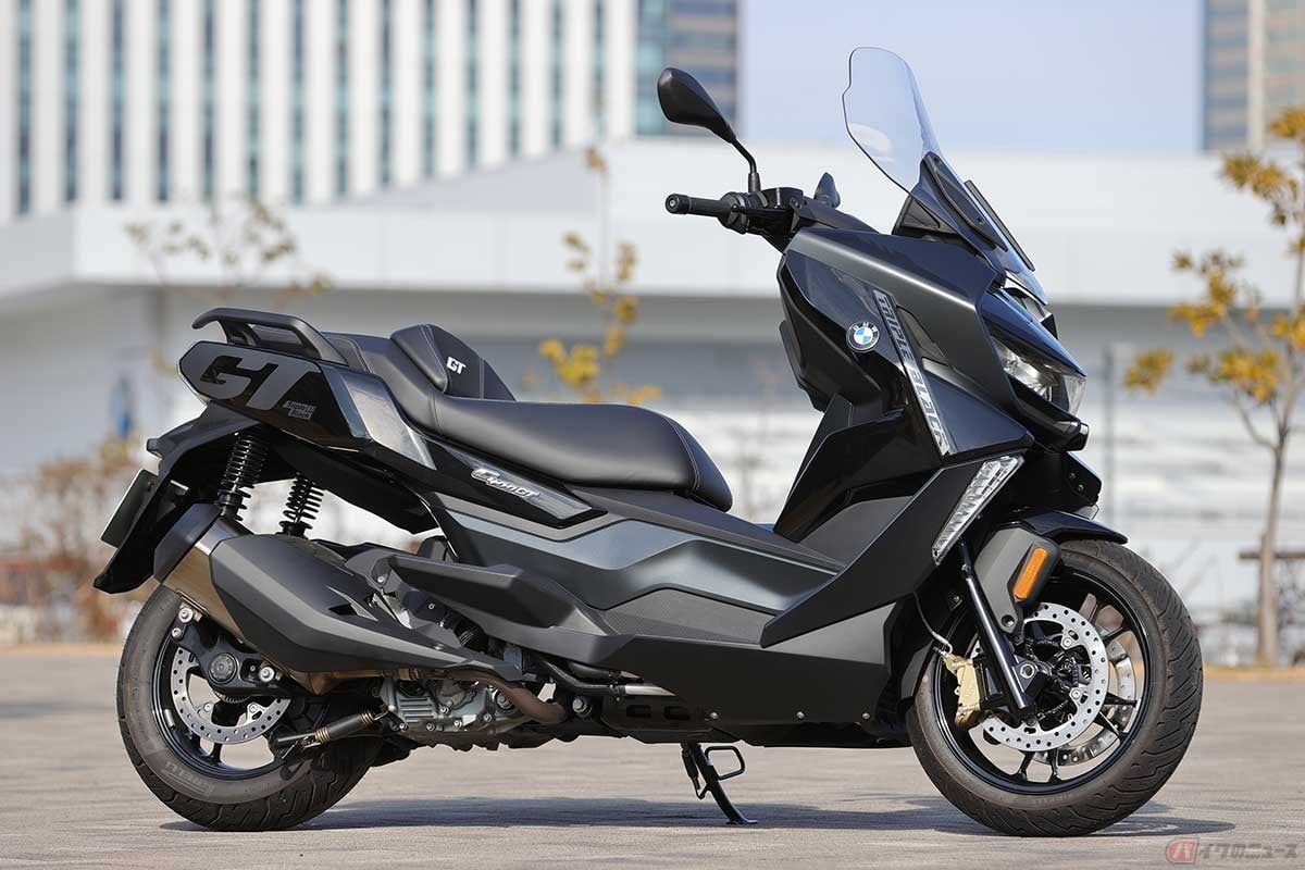 普通二輪免許で乗れるbmwスクーター C400gt 機動力とゴージャス感の好バランスが魅力 バイクのニュース 普通二輪免許で乗れるbmwスクーター C400gt 機動力とゴージャス感の好バランスが魅力 バイクのニュース