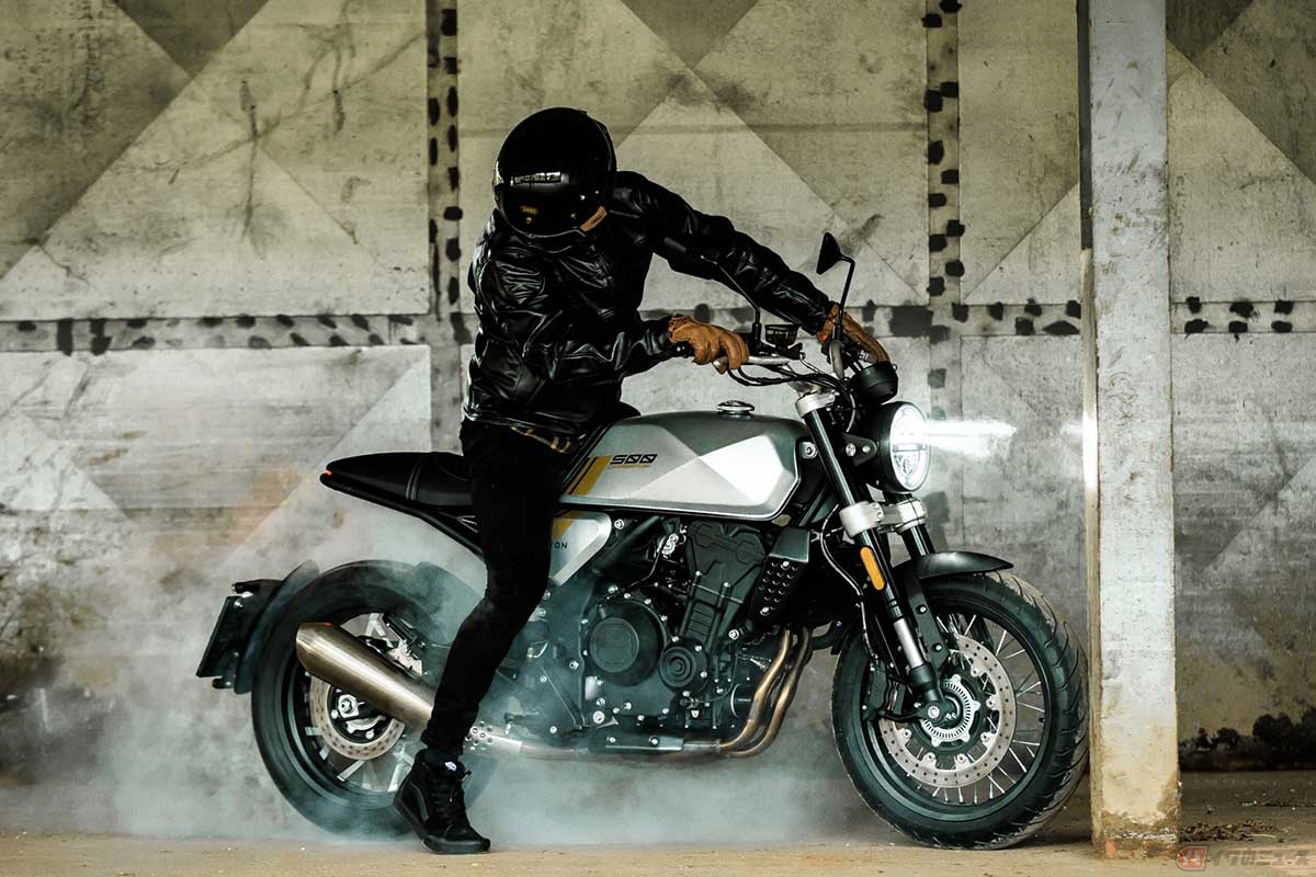 Brixton Motorcycles「Crossfire500」