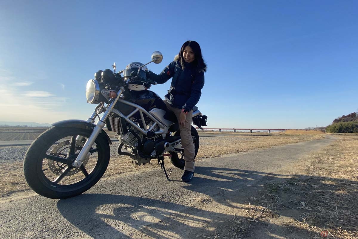 岸田彩美さんが所有するホンダ「VTR250」
