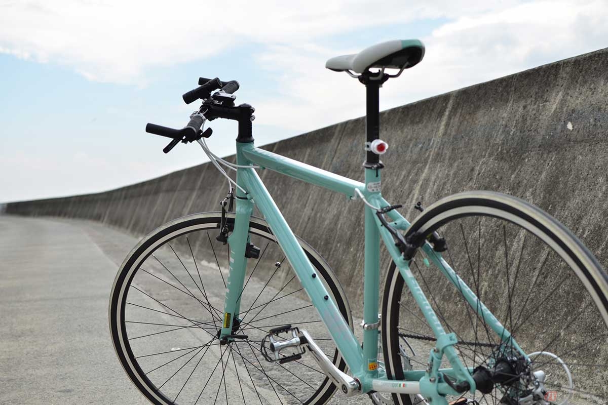 よりアクティブに乗りたいならクロスバイクもオススメ