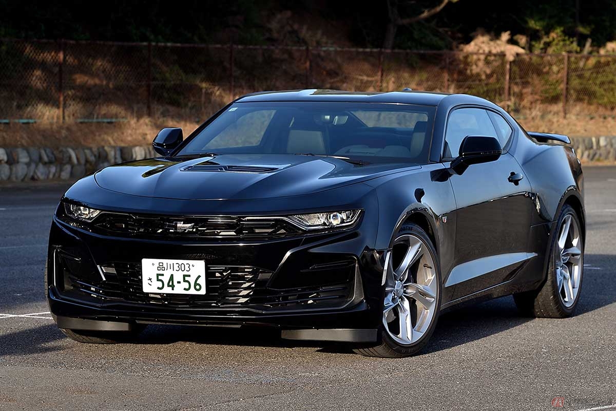 シボレー・カマロSSにはV型8気筒6.2リッターのパワーユニットが搭載される