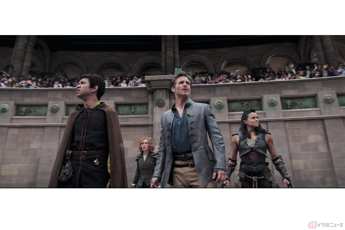 (c) 2022 PARAMOUNT PICTURES. HASBRO, DUNGEONS & DRAGONS AND ALL RELATED CHARACTERS ARE TRADEMARKS OF HASBRO. (c) 2022 HASBRO.