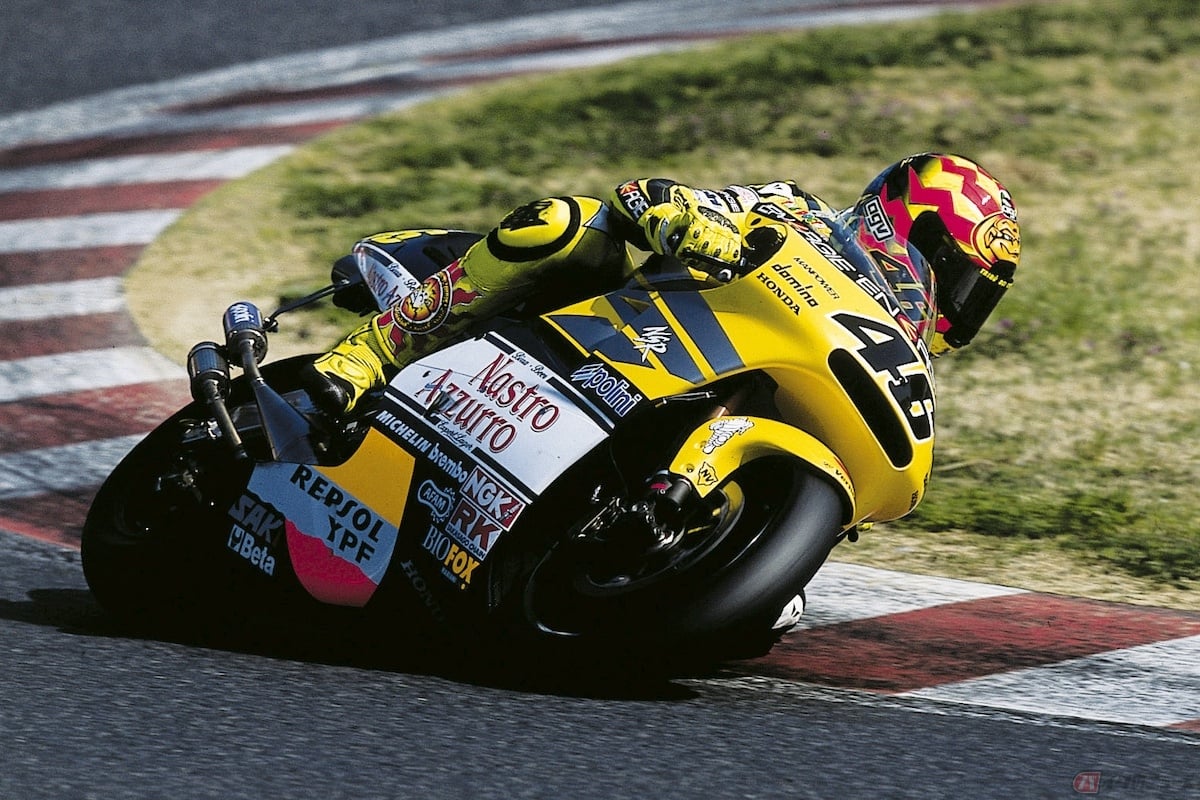 2001年NRS500を駆るバレンティーノ・ロッシ選手