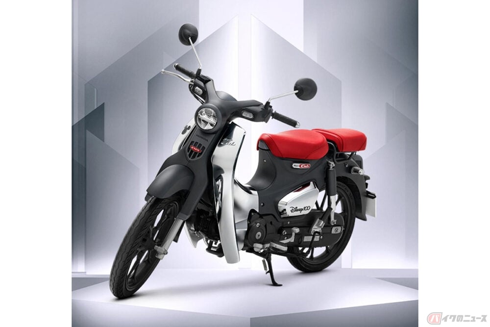 ホンダ「C125 DISNEY LIMITED EDITION」