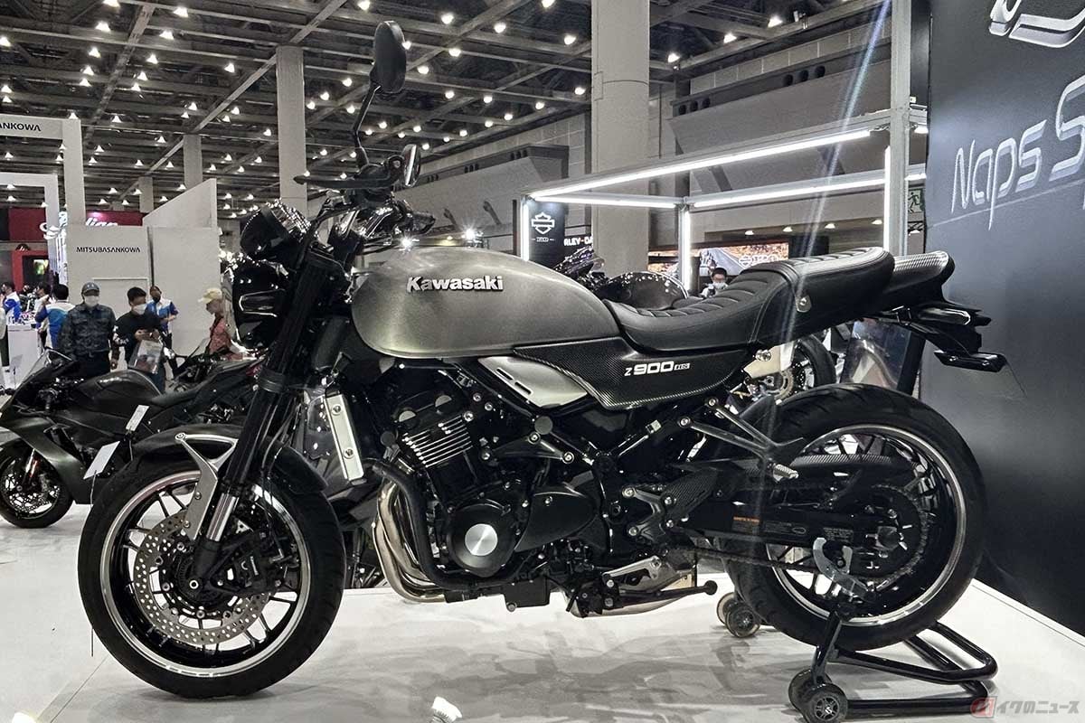 カワサキ「Z900RS」カーボンボディキット再現車両
