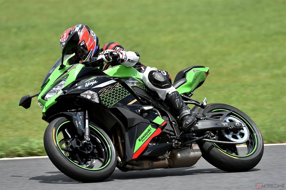 直4エンジンで45psを発揮するカワサキ「ZX-25R」