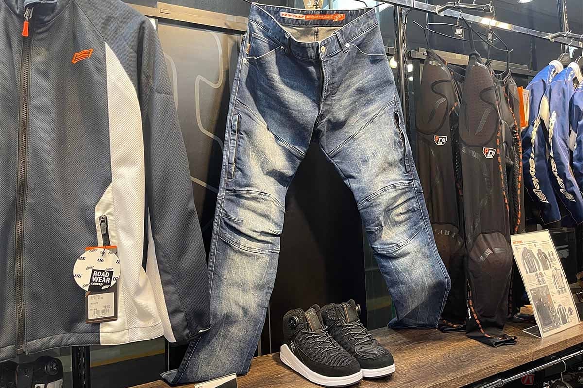 デニムラインナップがずらりと並ぶHYOD PRODUCTS東京店