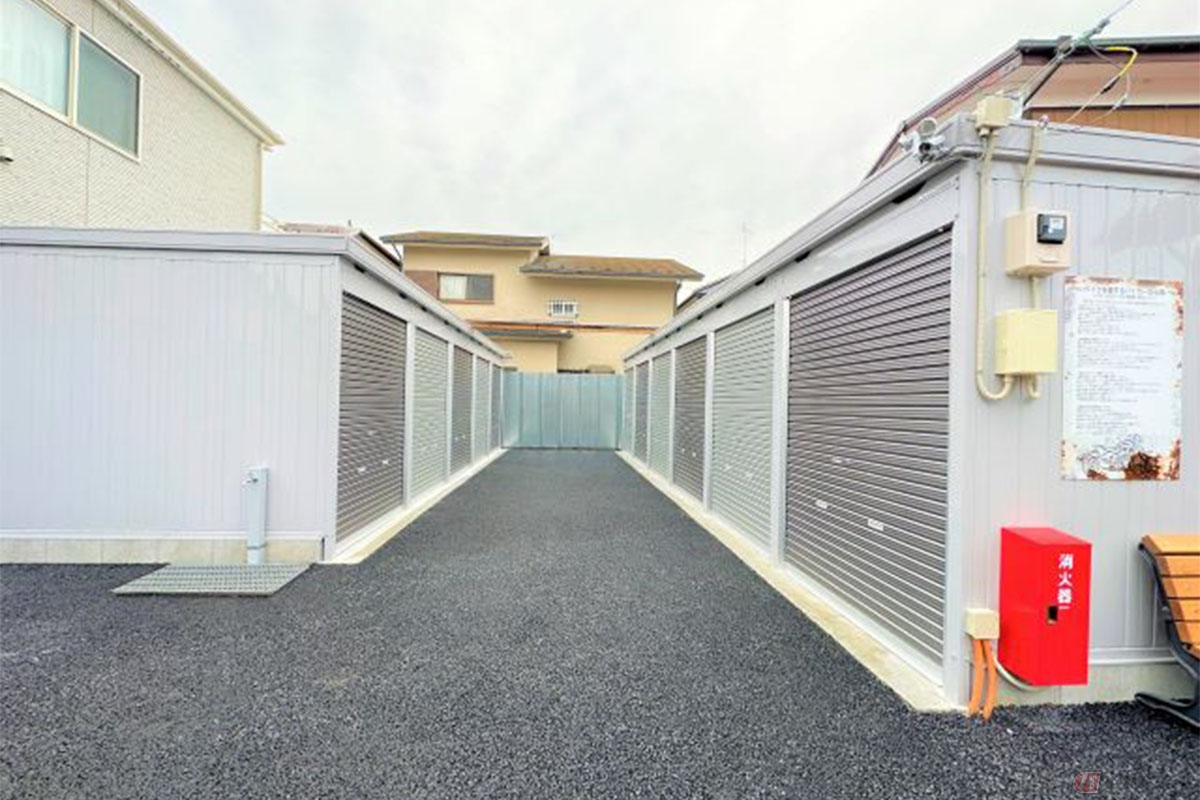 徹底的にライダーに特化した「多摩地区バイクガレージ」