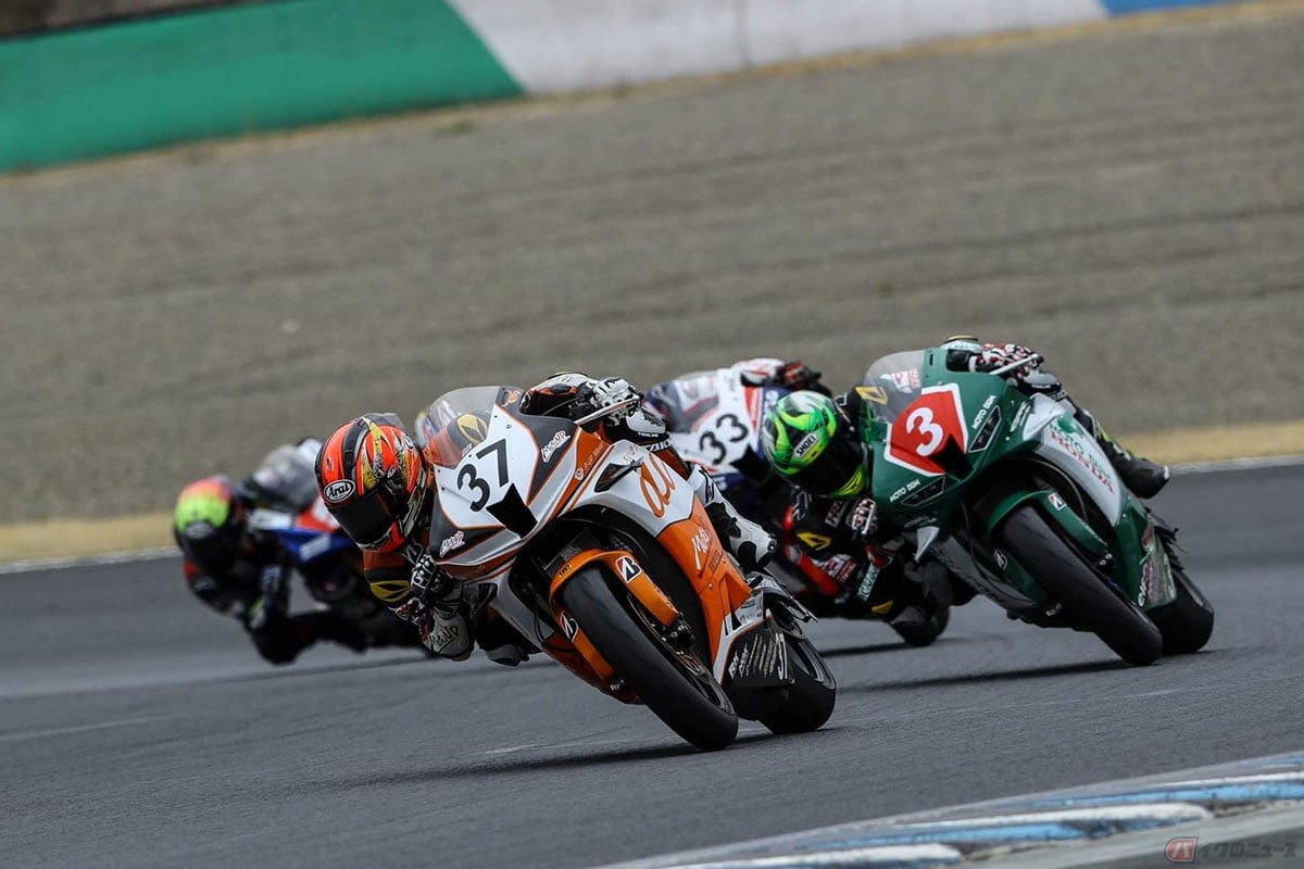 集団のトップを走る羽田太河選手