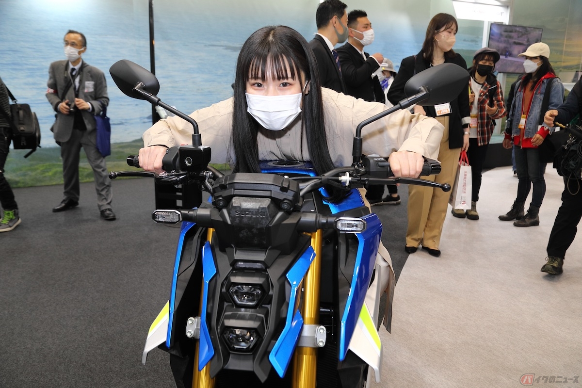 最初に跨った大型車はファイタータイプの大型バイク「GSX-S1000」