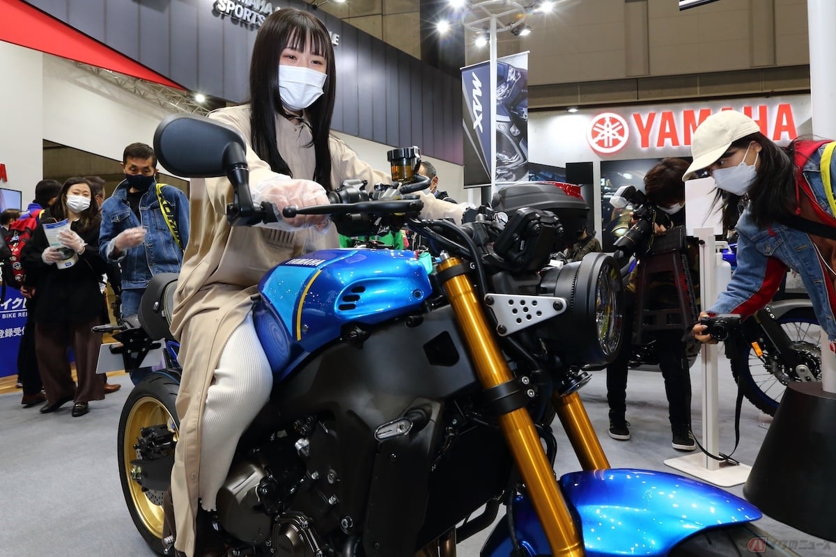 大型ネオレトロモデルの新型「XSR900」にも跨ったよ