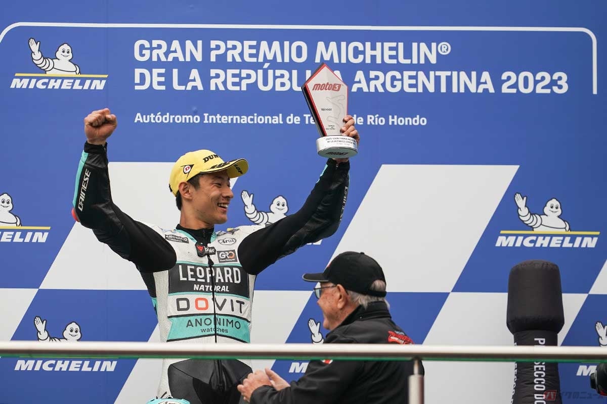 MotoGP第2戦アルゼンチンGPのMoto3クラス決勝レースで優勝した鈴木竜生選手(#24/Leopard Racing)