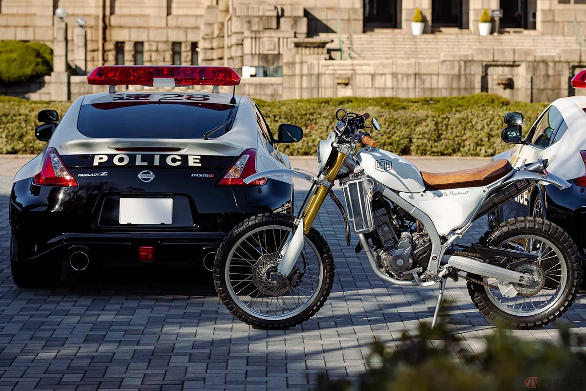 DEUS EX MACHINAが製作したホンダ「CRF250L」ベースのカスタム「The Preacher」