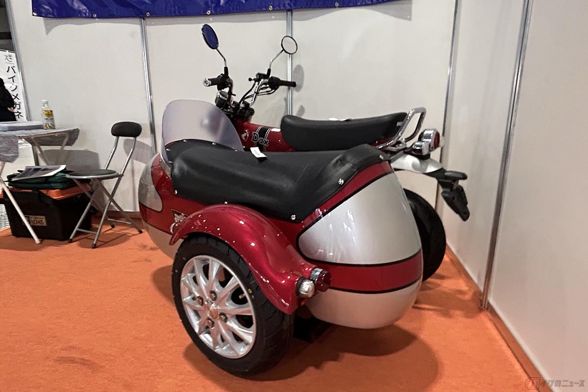 エムクラフトが製作したホンダ「ダックス125」ベースのサイドカー
