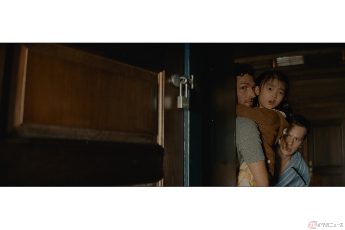 『ノック 終末の訪問者』(c) 2022 UNIVERSAL STUDIOS. All Rights Reserved.
