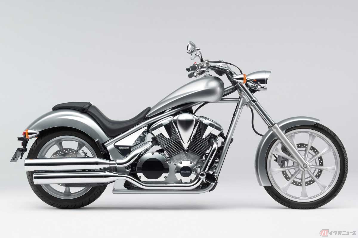 2009年発売のホンダ「VT1300CX」の軸間距離は1805mm